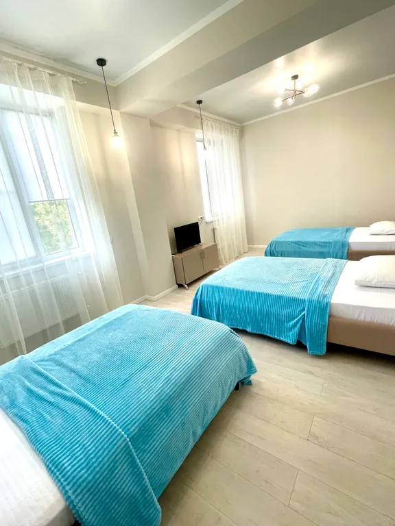 Квартира двухкомнатная на улице Интернациональной, 80 м², Ессентуки — фото 16