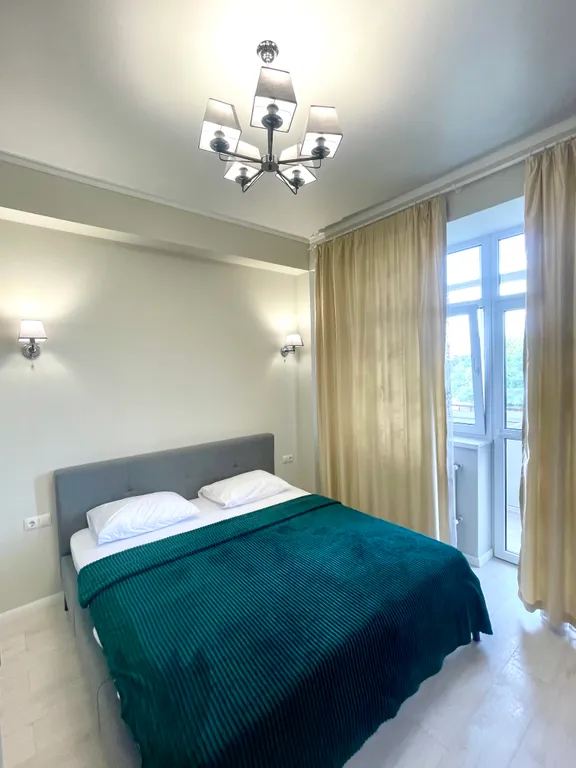 Квартира двухкомнатная на улице Интернациональной, 80 м², Ессентуки — фото 17