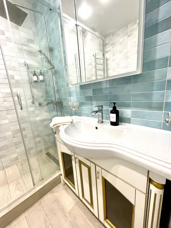 Квартира двухкомнатная на улице Интернациональной, 80 м², Ессентуки — фото 21