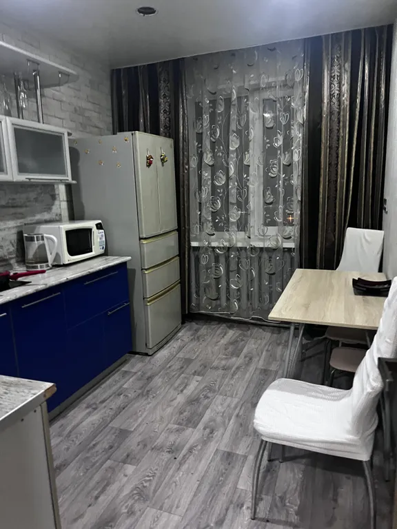 Квартира трёхкомнатная в Первореченском, 65 м², Владивосток — фото 11