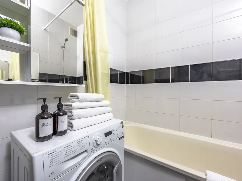 Апартаменты двухкомнатные в Красногвардейском, 62 м², Санкт-Петербург — ванная комната, фото 3