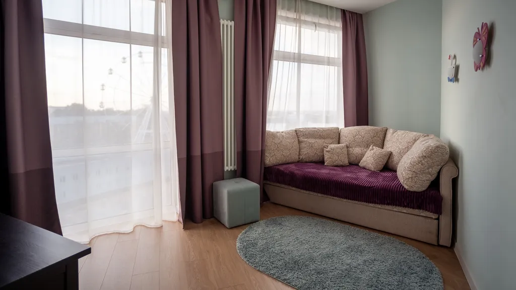 Квартира трёхкомнатная на набережной Казанской, 117 м², Нижний Новгород — спальня, фото 2