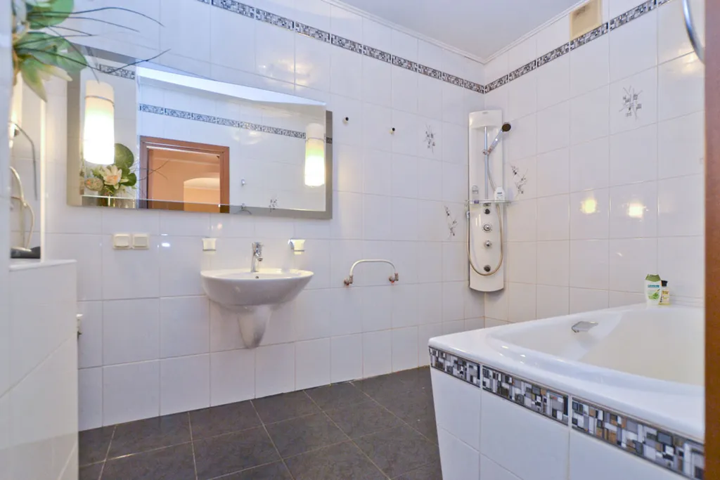 Квартира двухкомнатная у Московской, в Московском, 77 м², Санкт-Петербург — фото 20