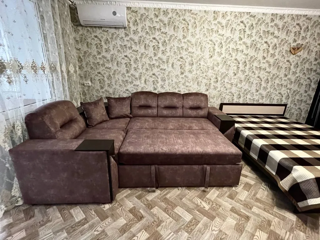 Студия однокомнатная на улице Курортной, 31 м², Саки — спальня, фото 2