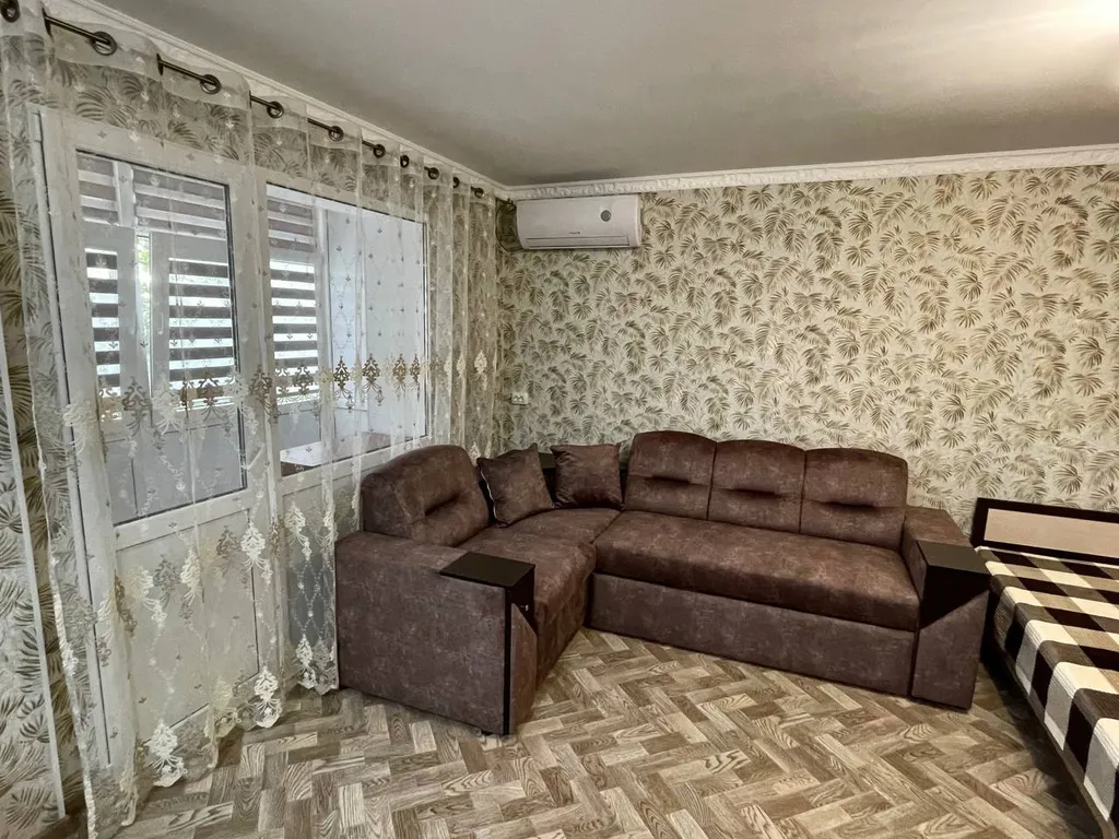 Студия однокомнатная на улице Курортной, 31 м², Саки — спальня, фото 3