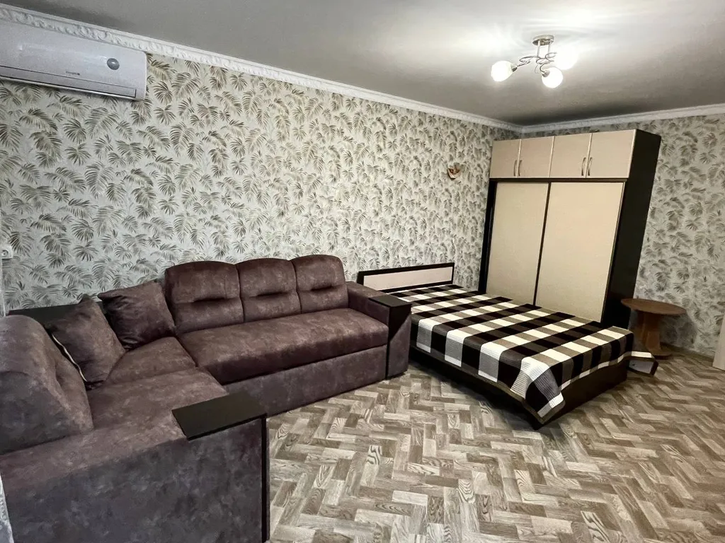 Студия однокомнатная на улице Курортной, 31 м², Саки — спальня, фото 5