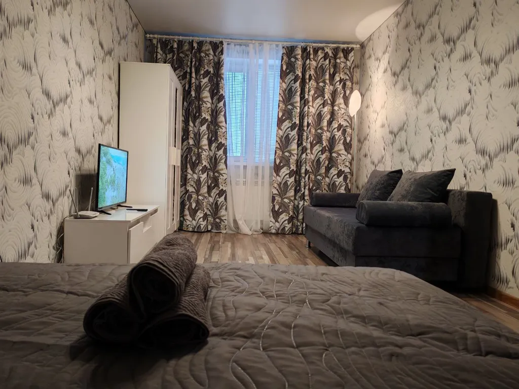 Квартира однокомнатная в Железнодорожном, 35 м², Самара — спальня, фото 2