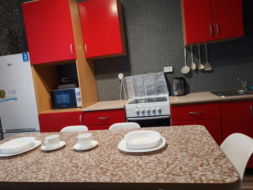 Квартира однокомнатная в Железнодорожном, 35 м², Самара — кухня, фото 8