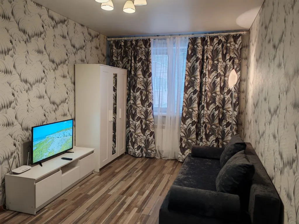 Квартира однокомнатная в Железнодорожном, 35 м², Самара — спальня, фото 4