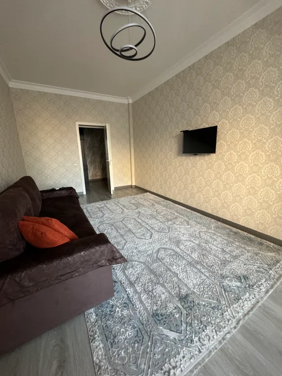 Квартира двухкомнатная на улице Пригородной, 70 м², Каспийск — фото 2