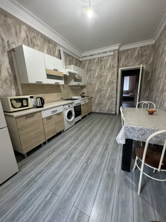 Квартира двухкомнатная на улице Пригородной, 70 м², Каспийск — фото 4