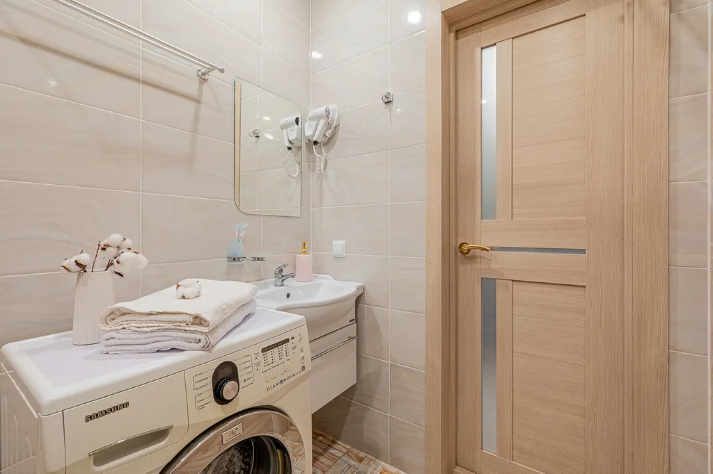 Квартира однокомнатная на проспекте Успенском, 40 м², Верхняя Пышма — ванная комната, фото 3