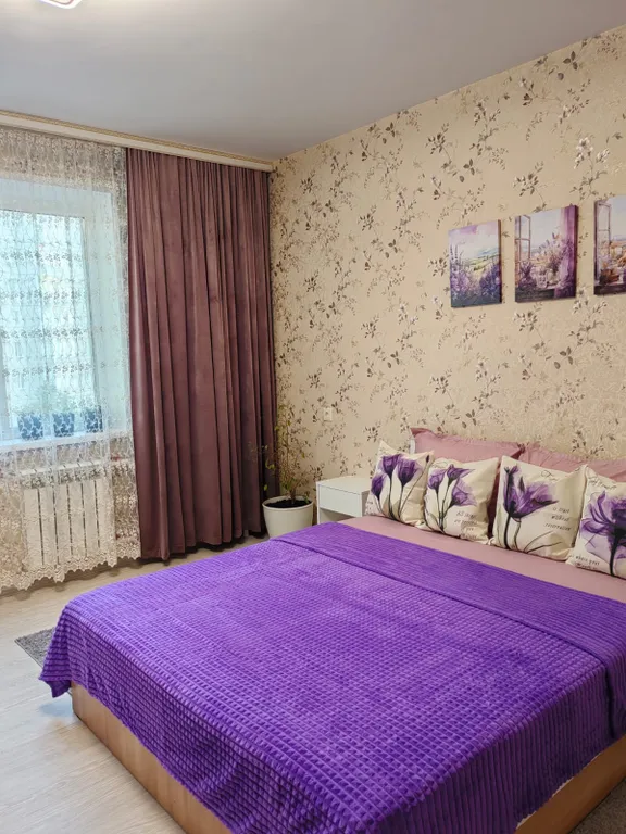 Квартира двухкомнатная в Советском, 70 м², Красноярск — спальня, фото 5