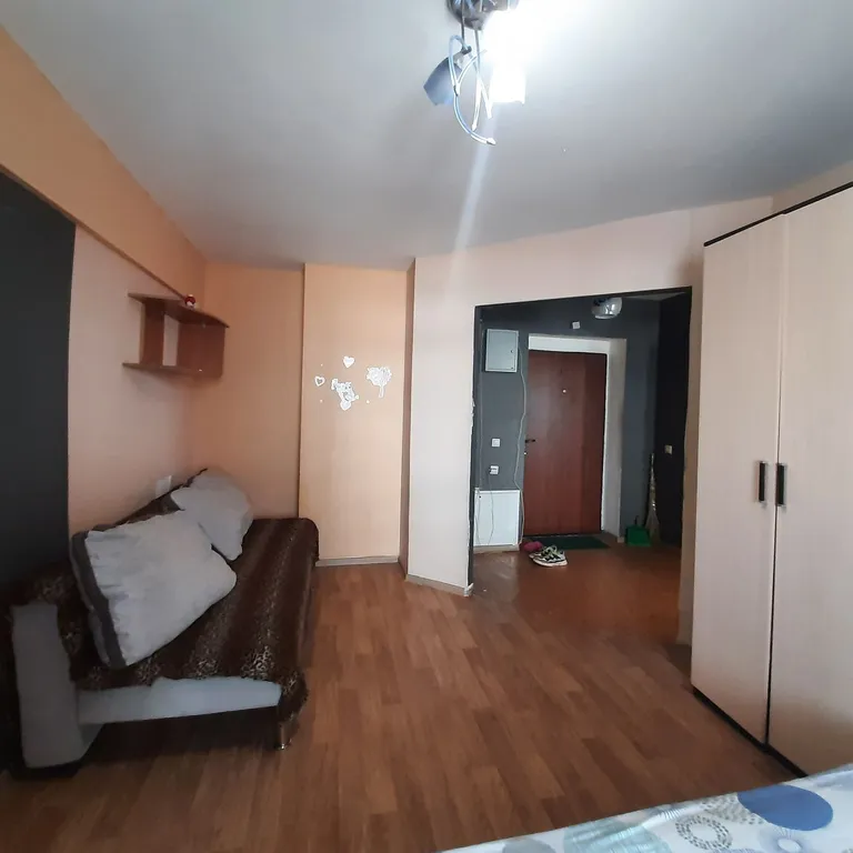 Квартира однокомнатная в Ленинском, 38 м², Иркутск — спальня, фото 2