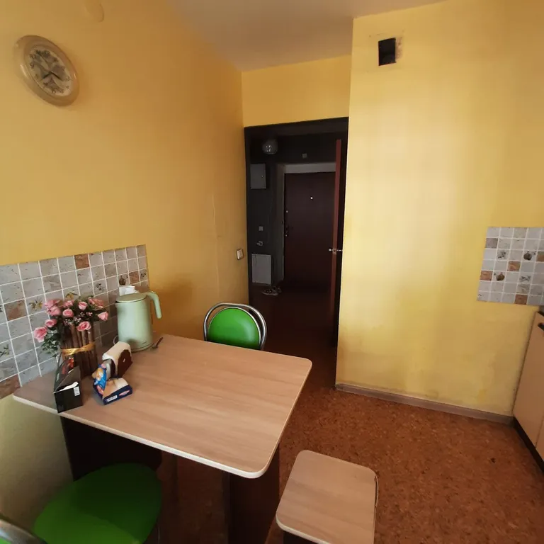 Квартира однокомнатная в Ленинском, 38 м², Иркутск — кухня, фото 3