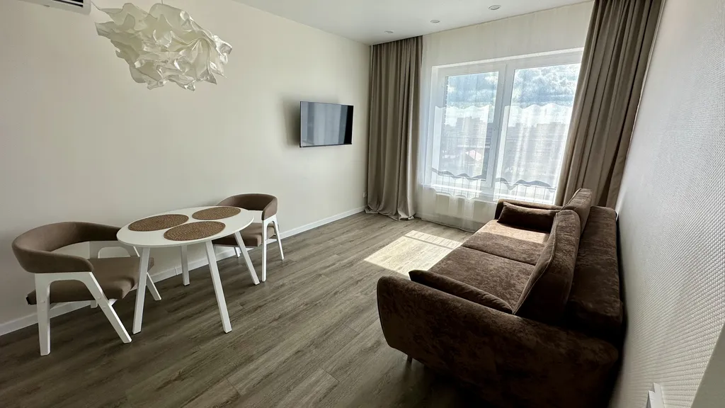 Апартаменты однокомнатные на улице Николая Машарова, 40 м², Тюмень — фото 13