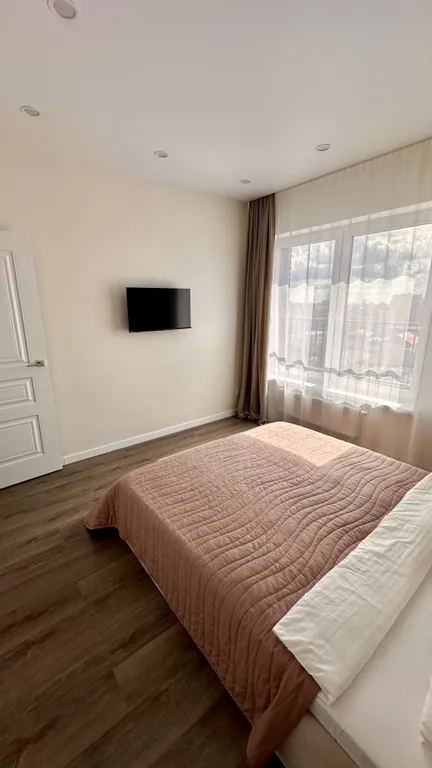 Апартаменты однокомнатные на улице Николая Машарова, 40 м², Тюмень — фото 18