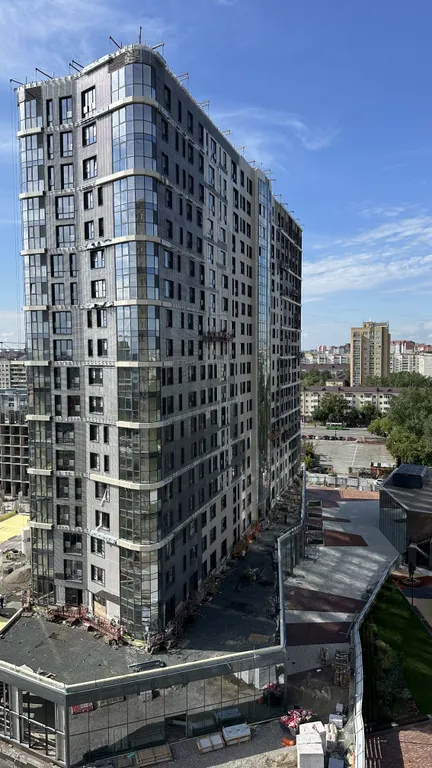 Апартаменты однокомнатные на улице Николая Машарова, 40 м², Тюмень — фото 4