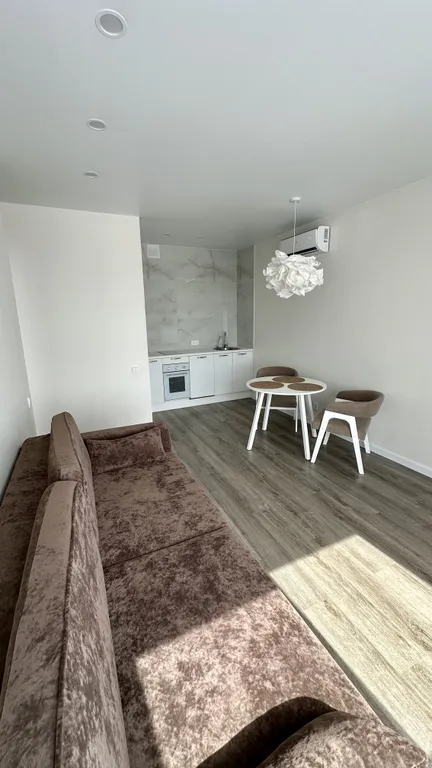 Апартаменты однокомнатные на улице Николая Машарова, 40 м², Тюмень — фото 5
