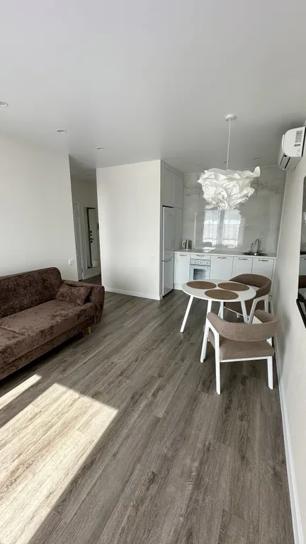 Апартаменты однокомнатные на улице Николая Машарова, 40 м², Тюмень — фото 6