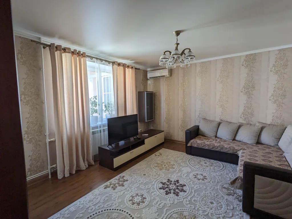 Квартира двухкомнатная на улице Ленина, 48 м², Каспийск — фото 10