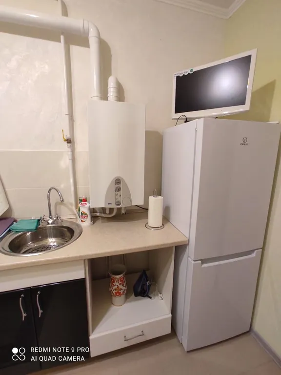 Квартира однокомнатная на улице Чехова, 37 м², Таганрог — кухня, фото 4