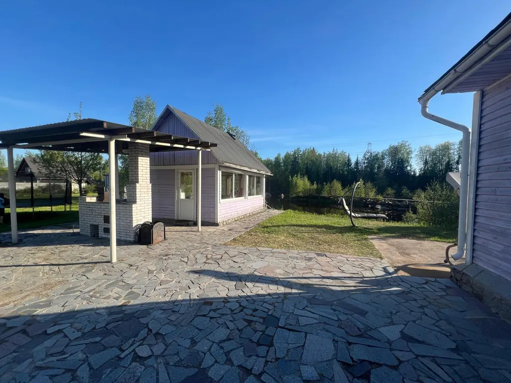 Дом 5-местный на улице Брусничной, 60 м², Выборг — двор, фото 2