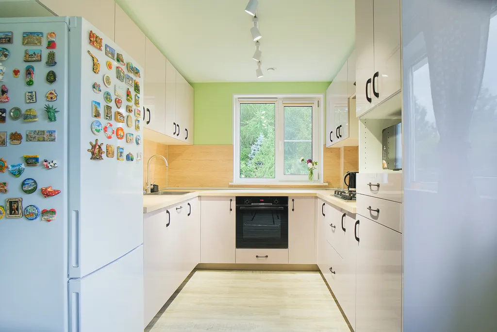 Коттедж 10-местный на улице Рыбацкой, 140 м², Медянка — кухня