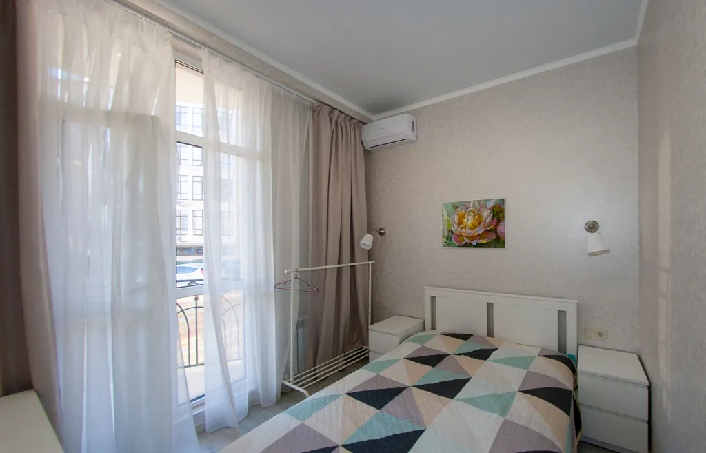 Квартира однокомнатная на улице Крымской, 55 м², Геленджик — фото 4