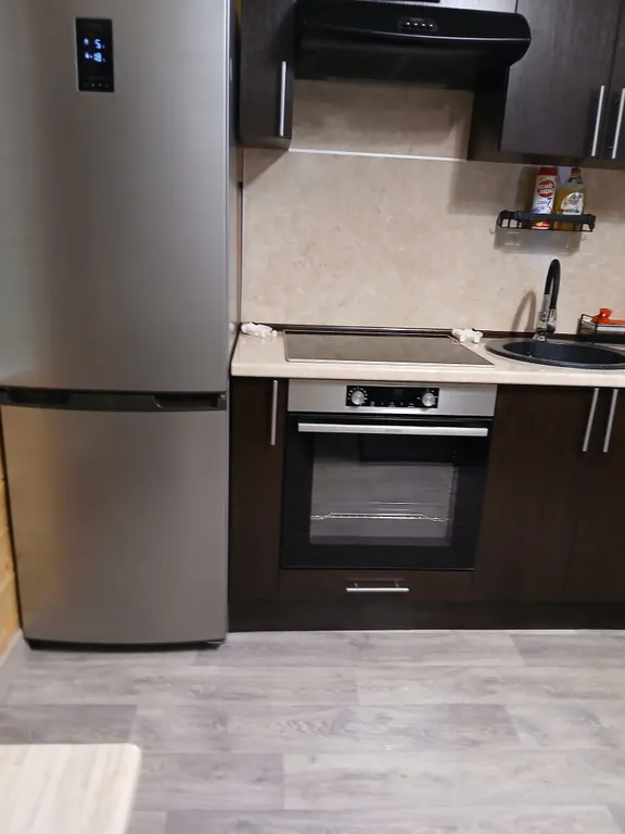 Дом 9-местный в деревни Взваде, 100 м², Старая Русса — кухня, фото 3
