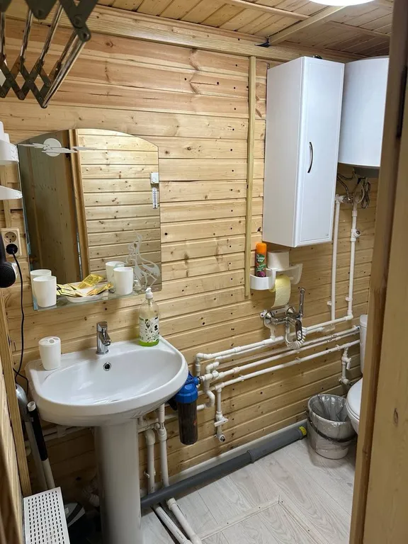 Дом домик-студия двухкомнатный