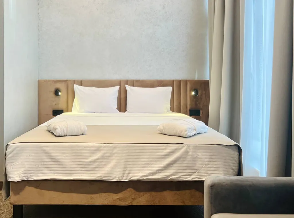 Двухместный номер с 1 кроватью Де Люкс — Derbent Plaza, фото 1 из 5