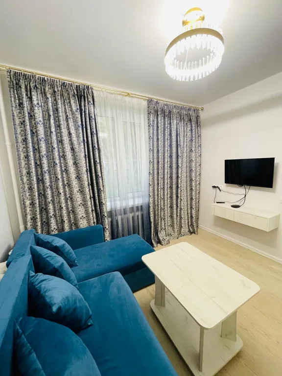 Квартира двухкомнатная у Сокола, в Беговом, 35 м², Москва — спальня, фото 6