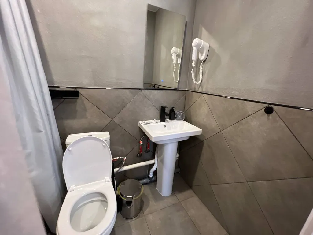 Студия однокомнатная в Автозаводском, 21 м², Тольятти — ванная комната, фото 2