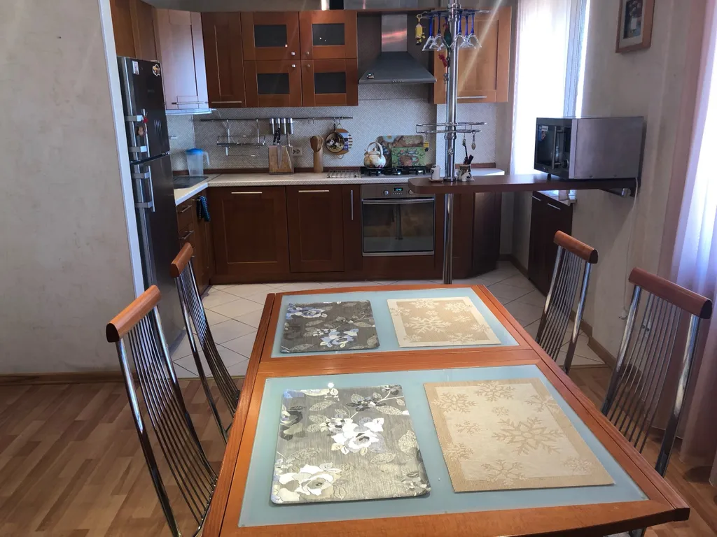 Квартира трёхкомнатная на улице Фрунзе, 78 м², Бор — фото 4