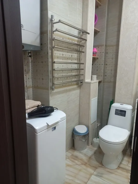 Квартира однокомнатная у Гагаринской, в Октябрьском, 35 м², Самара — ванная комната, фото 2