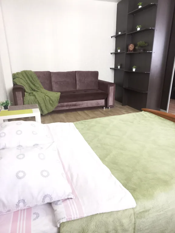 Квартира однокомнатная у Гагаринской, в Октябрьском, 35 м², Самара — спальня, фото 2