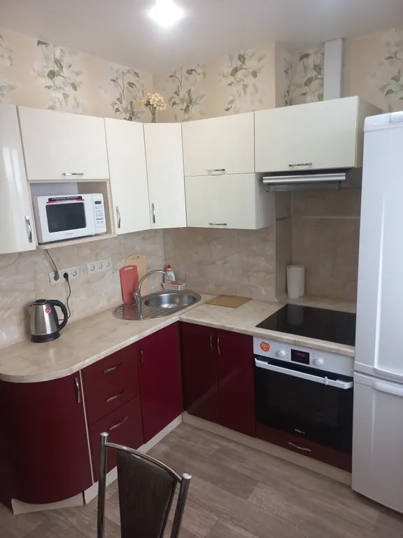 Квартира однокомнатная у Гагаринской, в Октябрьском, 35 м², Самара — кухня, фото 2