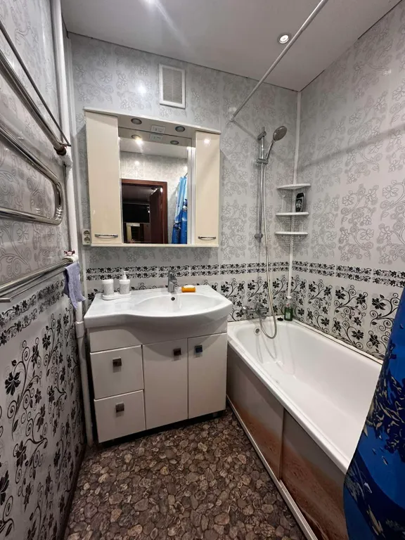 Квартира однокомнатная у Спортивной, в Советском, 58 м², Самара — ванная комната, фото 2