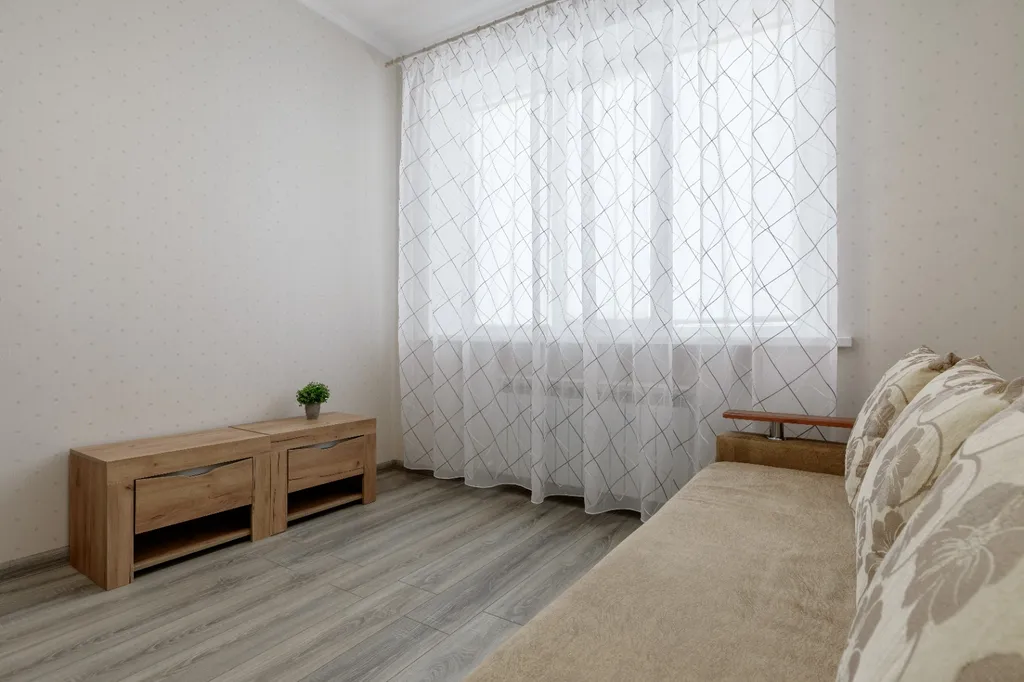 Дом 8-местный на улице Владимирской, 70 м², Аксай — спальня, фото 12