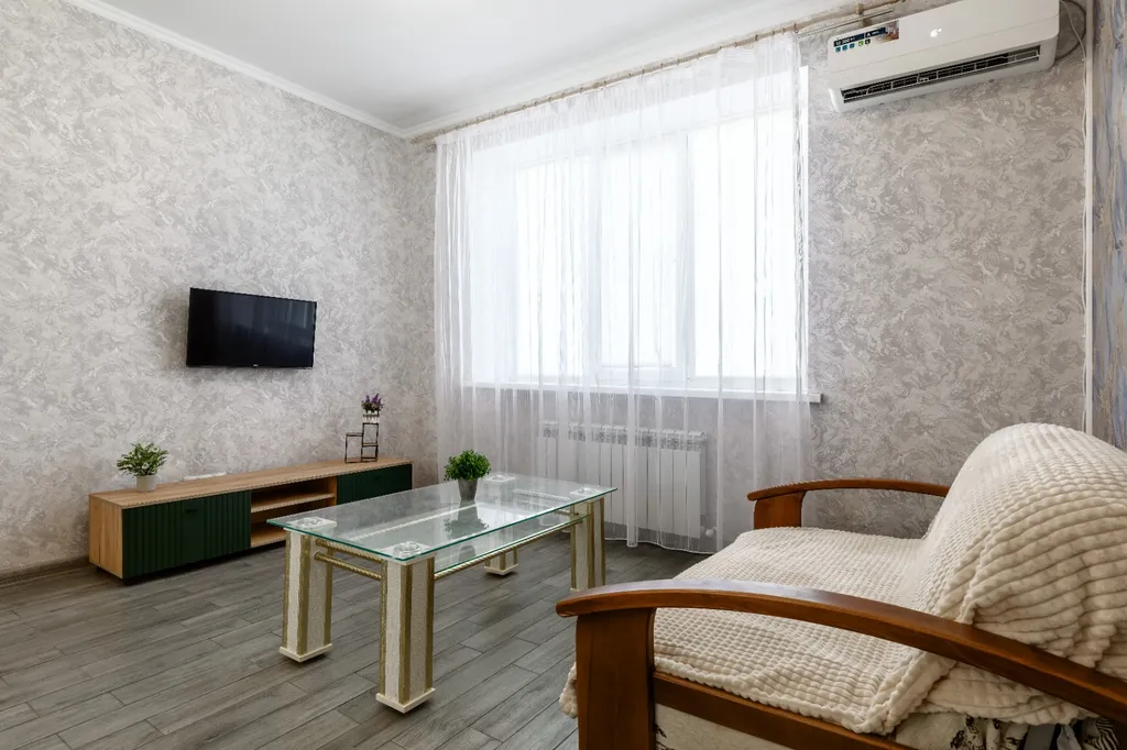Дом 8-местный на улице Владимирской, 70 м², Аксай — спальня, фото 4