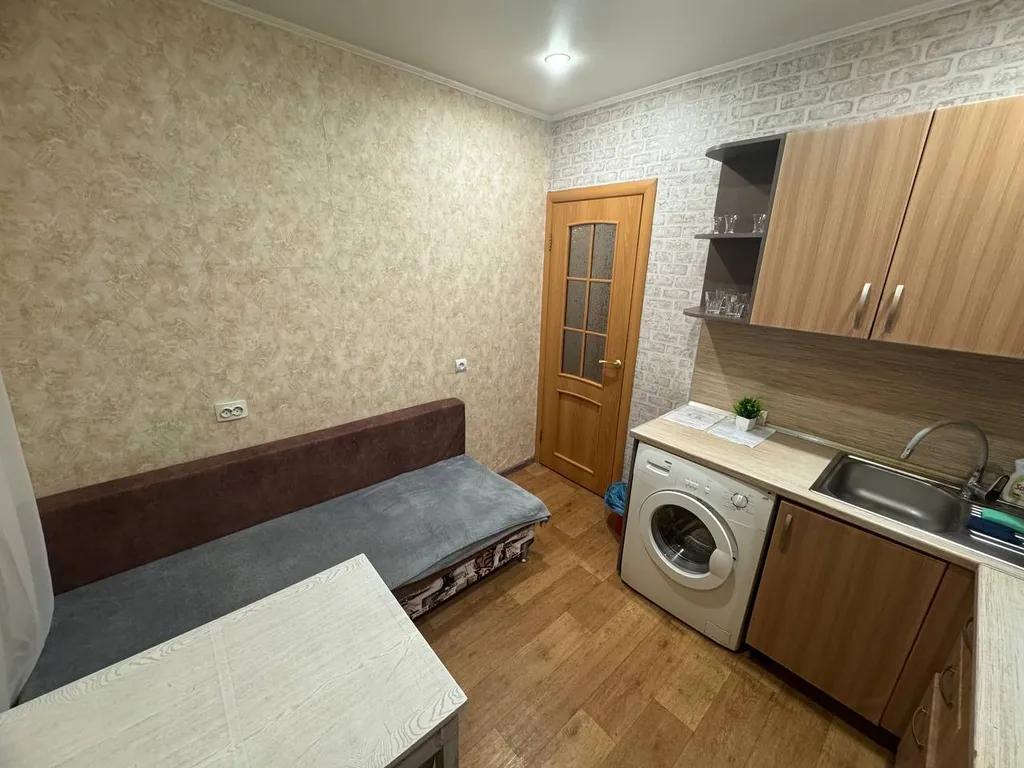 Квартира однокомнатная на улице Холодильной, 38 м², Тюмень — фото 4