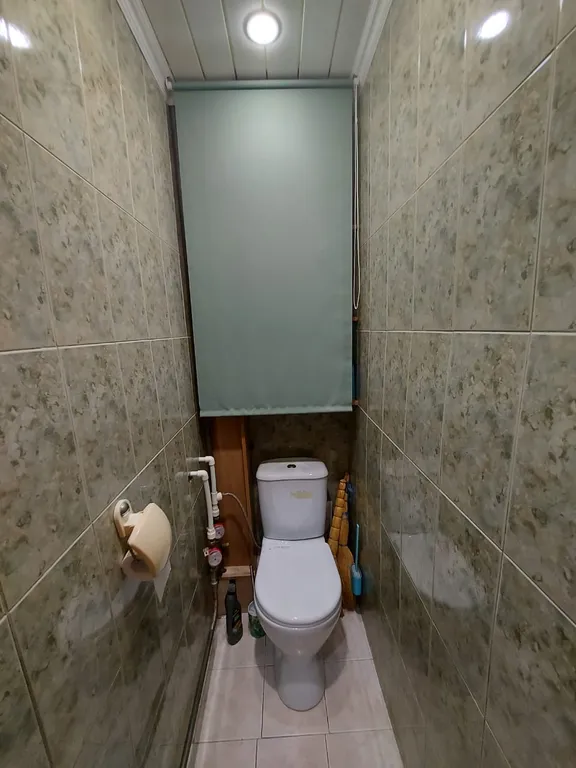 Квартира двухкомнатная на улице Мориса Тореза, 56 м², Тюмень — ванная комната, фото 3