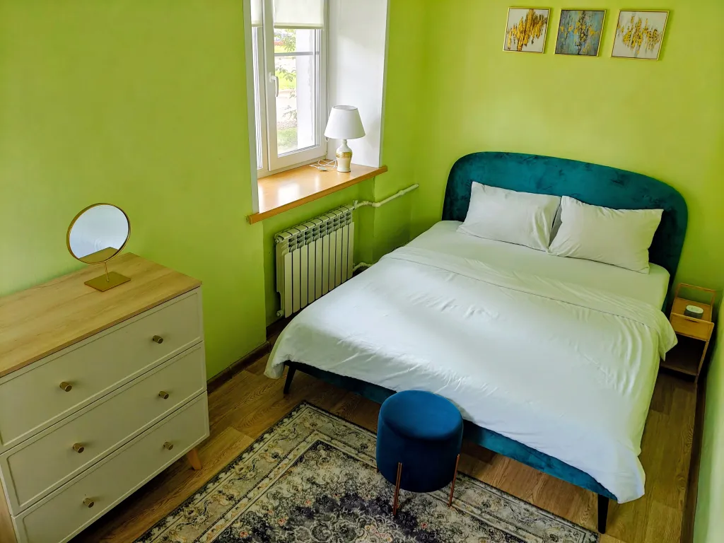 Квартира двухкомнатная на проспекте Ленина, 45 м², Ярославль — спальня, фото 11