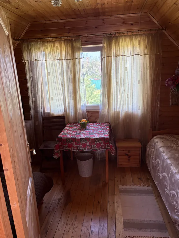 Дом 10-местный в Троицке, 100 м², Ватутинки — спальня, фото 7