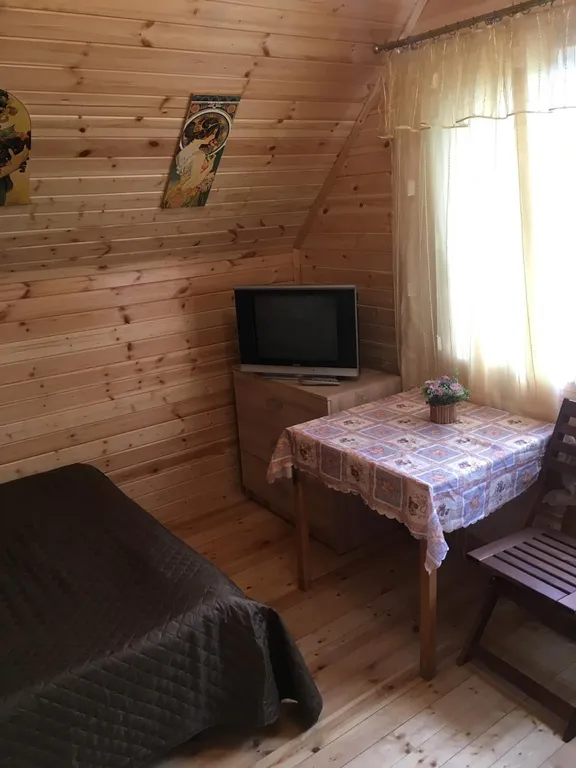 Дом 10-местный в Троицке, 100 м², Ватутинки — спальня, фото 5