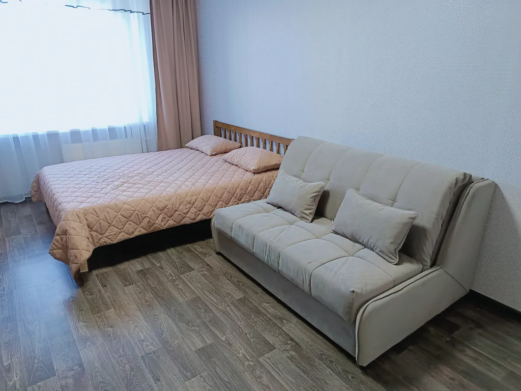 Квартира однокомнатная на шоссе Зональном, 38 м², Псков — спальня, фото 3