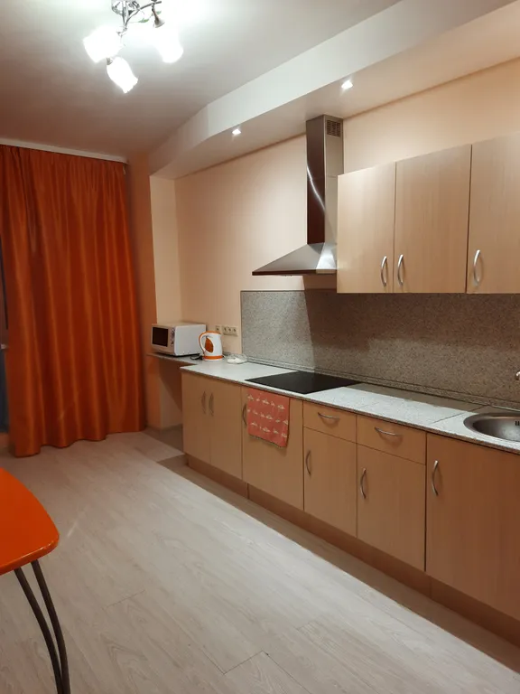 Квартира однокомнатная в Дзержинском, 44 м², Волгоград — кухня, фото 2