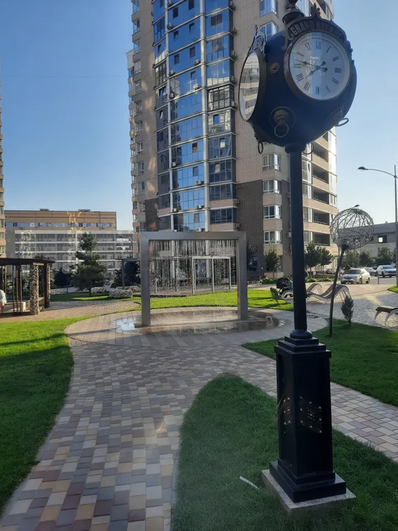 Квартира однокомнатная в Дзержинском, 44 м², Волгоград — двор, фото 5
