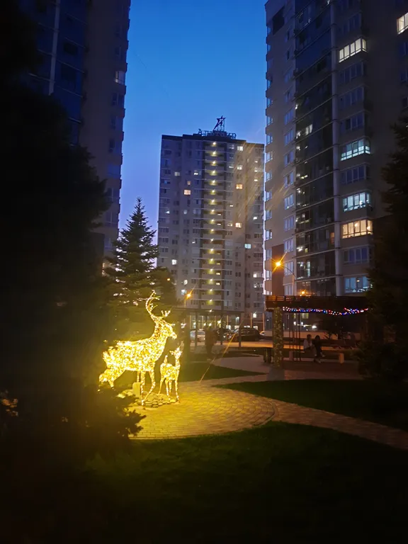 Квартира однокомнатная в Дзержинском, 44 м², Волгоград — двор, фото 7